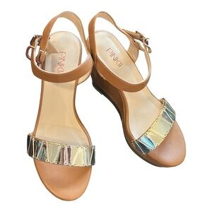 Pinkii Metallic Wedge Sandals Gold Buckle Size 7.5